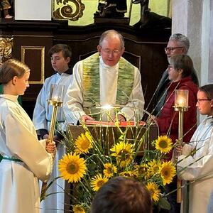 Im Evangelium ließt Pfr. Thomas vom Messiasbekenntnis und der Herausforderung des Christseins.